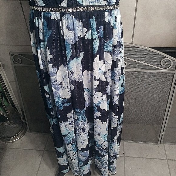 Party Dress, Floral Gown, Evening Dress, Embellished Gown, Size 14W Dress, Maxi - Picture 9 of 12